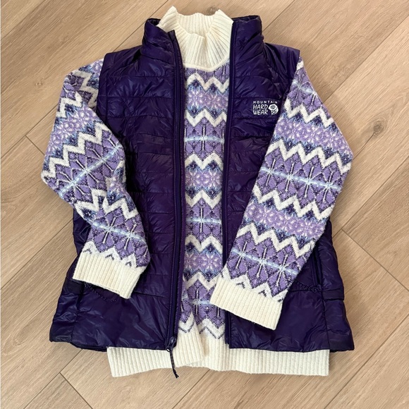 Talbots Purple and Cream Zigzag Turtleneck Sweater - Picture 6 of 6